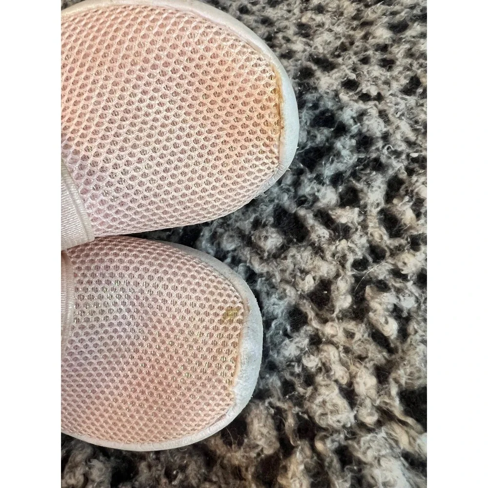 Girl's Pink Cat & Jack Slip Ons Size 6‎